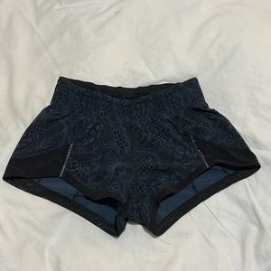 Lululemon Hotty Hot shorts size 2